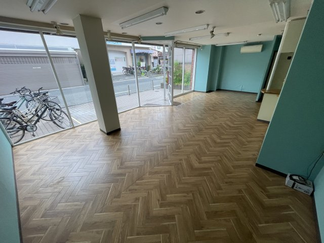 豊中市南桜塚３丁目の店舗事務所