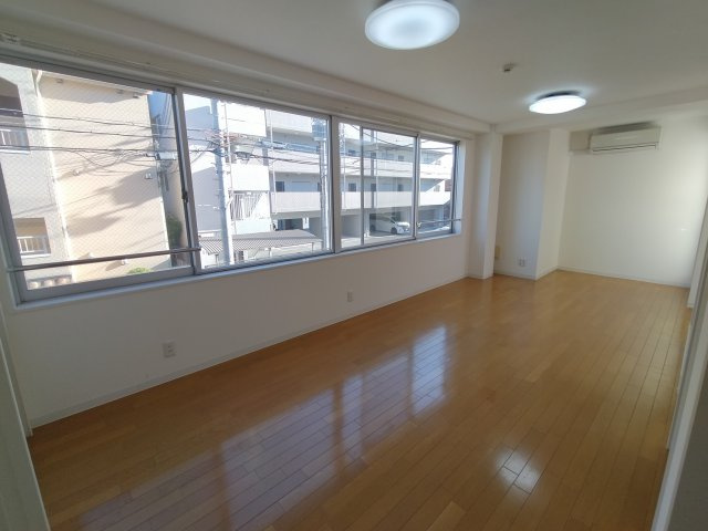 箕面市小野原西５丁目の店舗事務所