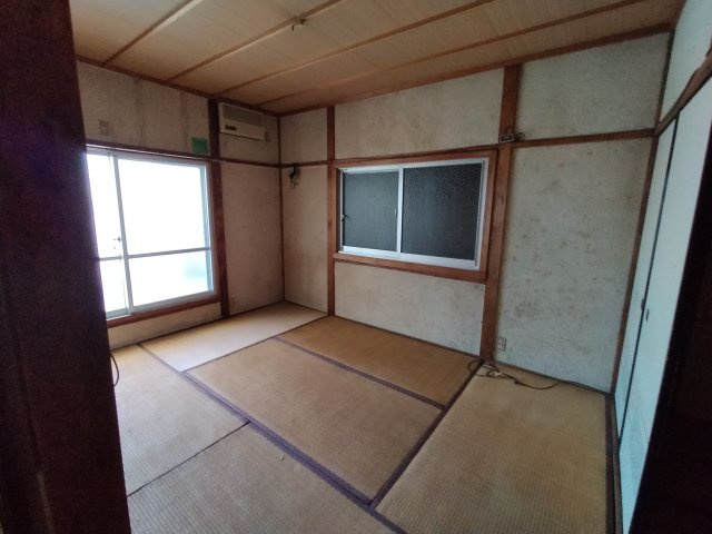 豊中市庄内西町２丁目の店舗事務所