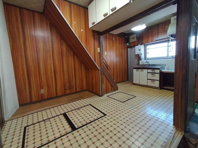 豊中市庄内西町２丁目の店舗事務所