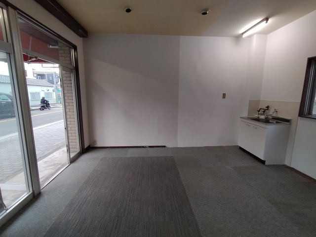 茨木市春日４丁目の店舗事務所