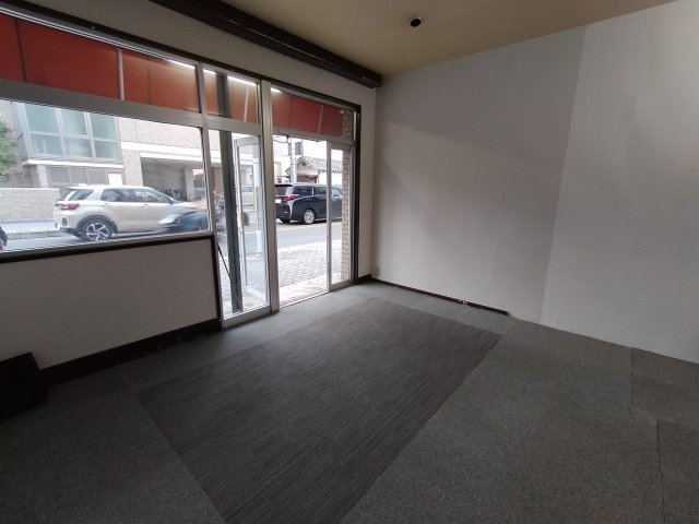 茨木市春日４丁目の店舗事務所