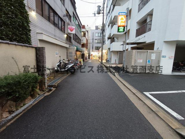 茨木市双葉町の店舗事務所