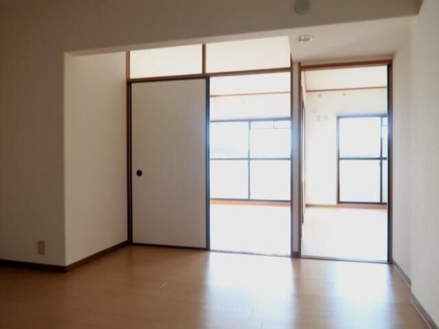 ストークマンションⅠの洋室|個人の部屋や寝室として使える洋室です