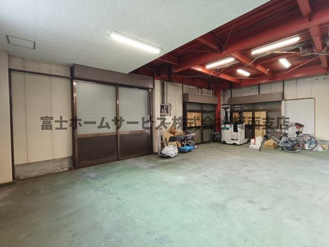 高倉町1丁目　倉庫事務所