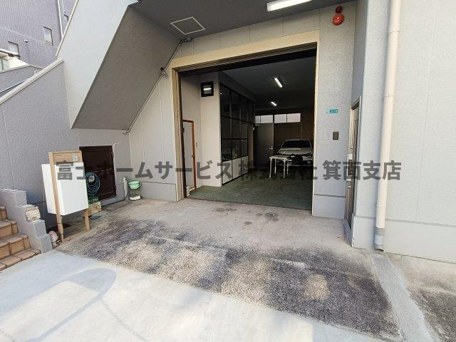 高倉町1丁目　倉庫事務所