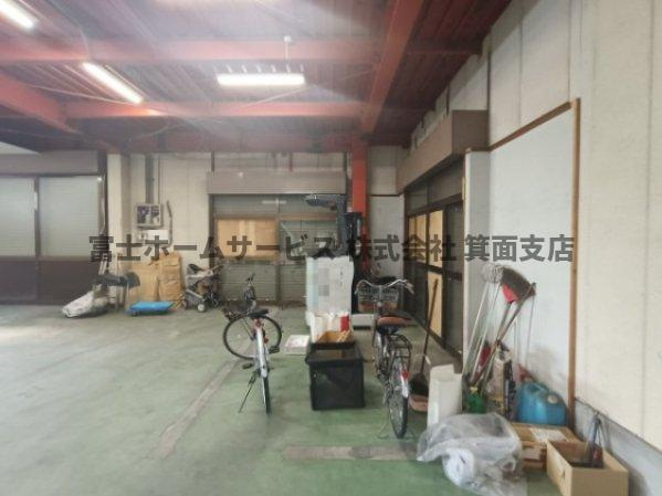 高倉町1丁目　倉庫事務所