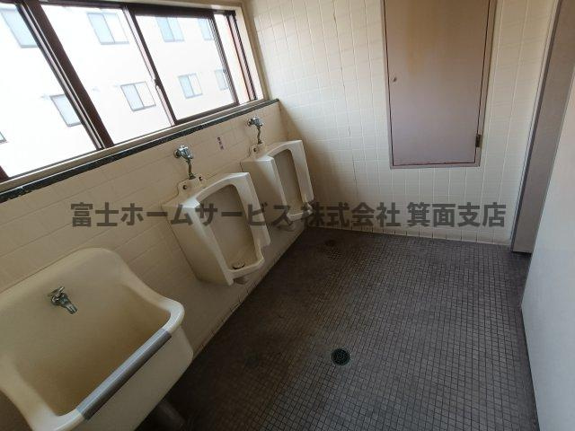 吹田市豊津町の事務所