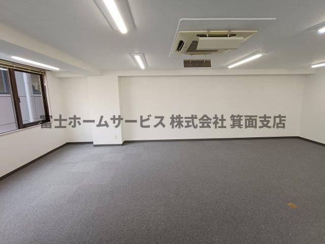 吹田市豊津町の事務所