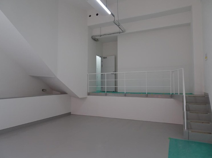 箕面市船場東３丁目の店舗事務所