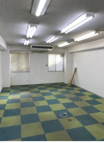 豊中市本町１丁目の店舗事務所