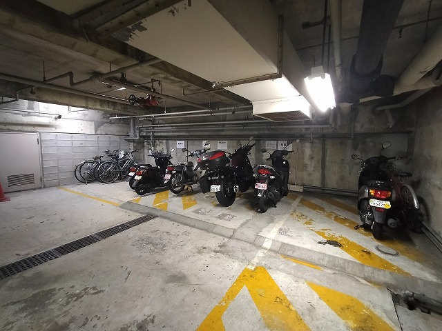 箕面市船場東２丁目の店舗事務所