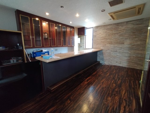 箕面市西宿１丁目の店舗事務所