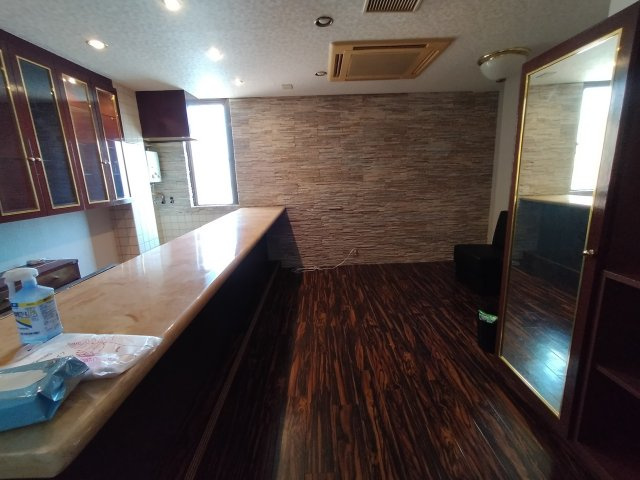 箕面市西宿１丁目の店舗事務所