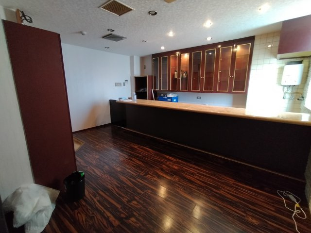 箕面市西宿１丁目の店舗事務所