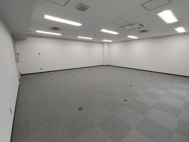 吹田市江坂町１丁目の店舗事務所