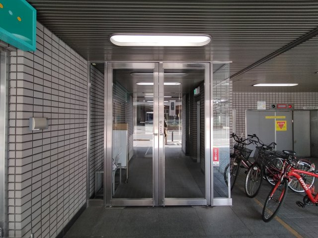 吹田市江坂町１丁目の店舗事務所