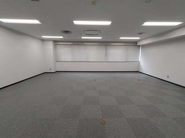 吹田市江坂町１丁目の店舗事務所