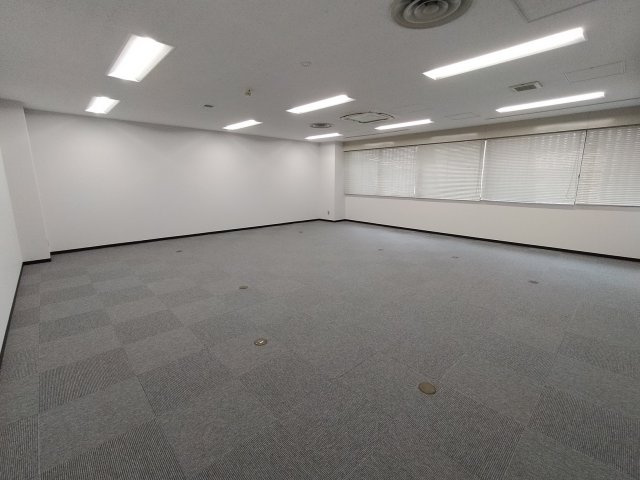 吹田市江坂町１丁目の店舗事務所