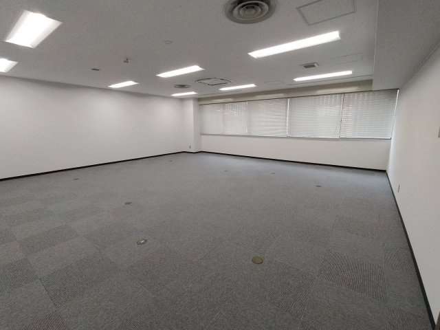 吹田市江坂町１丁目の店舗事務所
