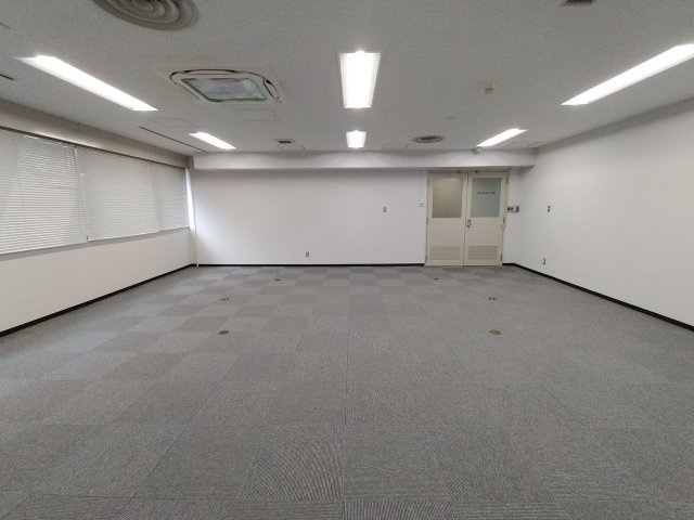 吹田市江坂町１丁目の店舗事務所