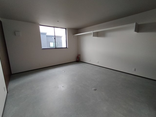 箕面市西宿２丁目の店舗事務所