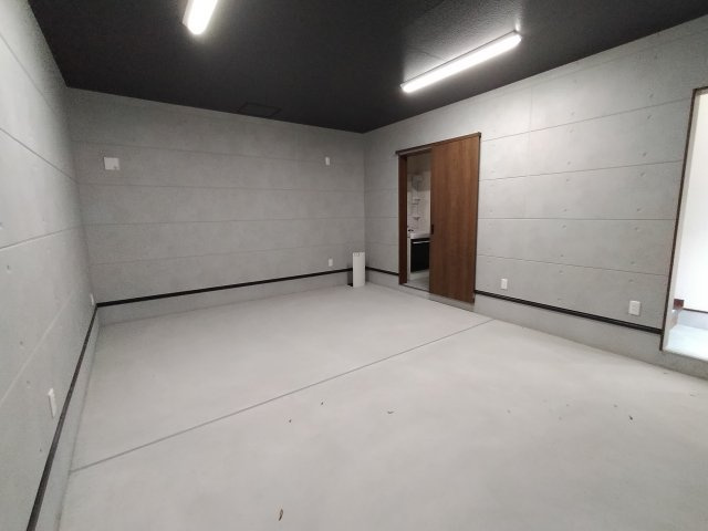 箕面市西宿２丁目の店舗事務所