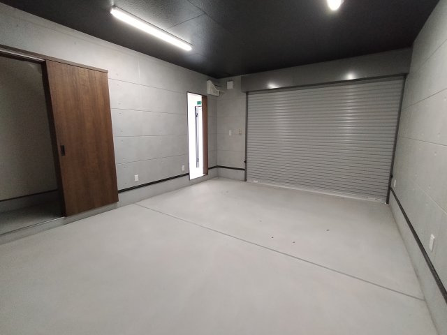 箕面市西宿２丁目の店舗事務所