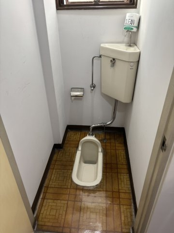 吹田市広芝町の店舗事務所