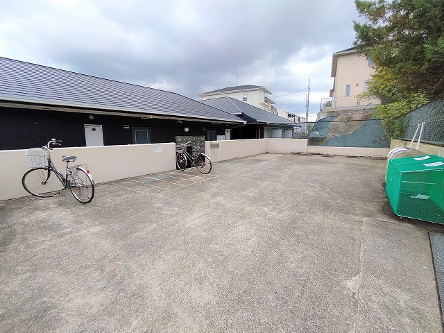 豊中市柴原町５丁目の店舗事務所