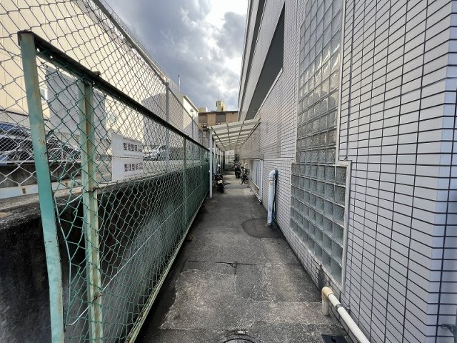 吹田市春日１丁目の店舗事務所