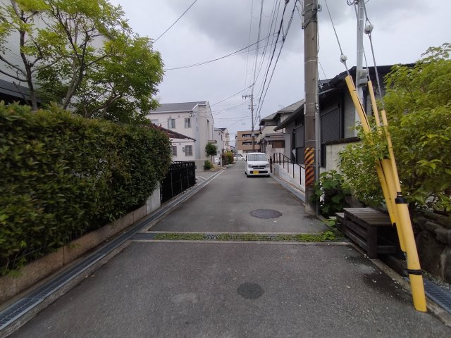 箕面市半町２丁目の店舗事務所