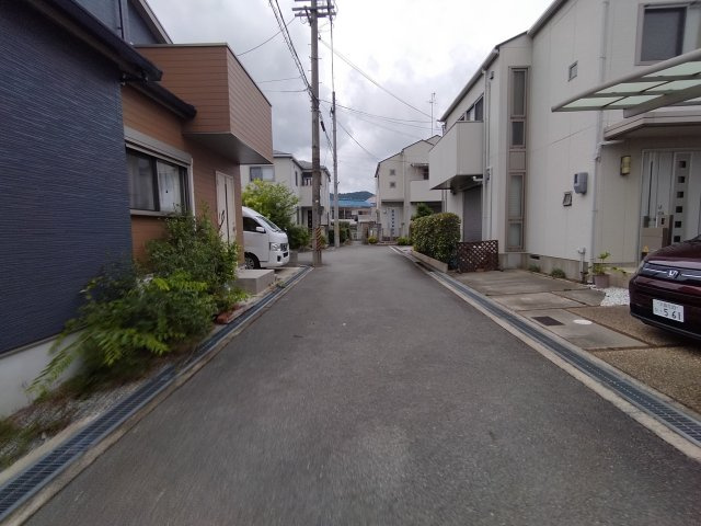 箕面市半町２丁目の店舗事務所