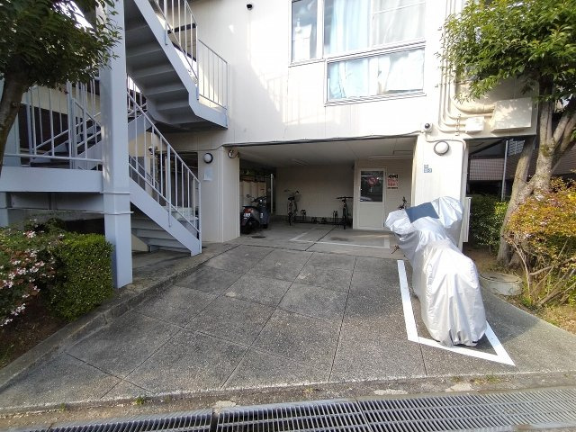 吹田市津雲台６丁目の店舗事務所