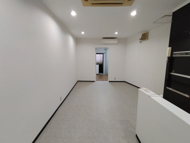 豊中市上野東３丁目の店舗事務所
