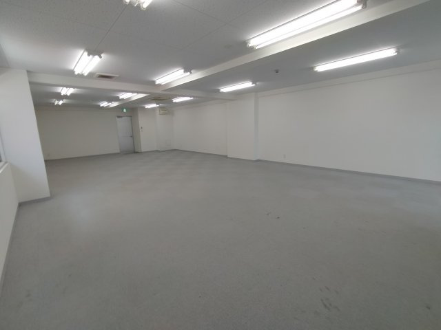 吹田市五月が丘南の店舗事務所