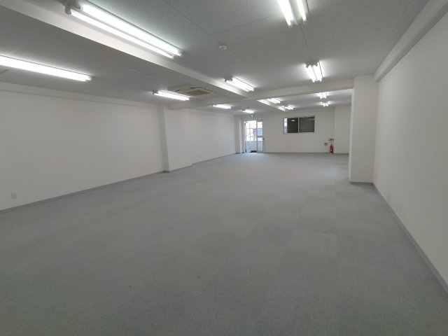 吹田市五月が丘南の店舗事務所
