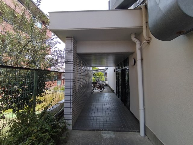 吹田市五月が丘南の店舗事務所