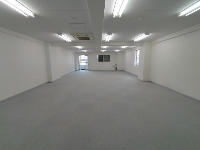 吹田市五月が丘南の店舗事務所