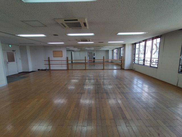吹田市五月が丘西の店舗事務所