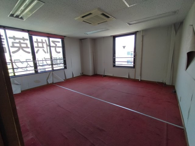 吹田市五月が丘西の店舗事務所