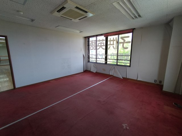 吹田市五月が丘西の店舗事務所