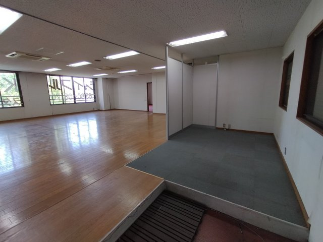 吹田市五月が丘西の店舗事務所