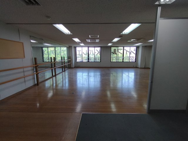 吹田市五月が丘西の店舗事務所
