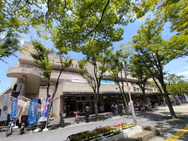 吹田市五月が丘西の店舗事務所