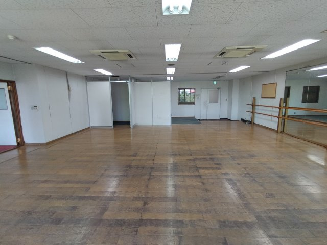 吹田市五月が丘西の店舗事務所