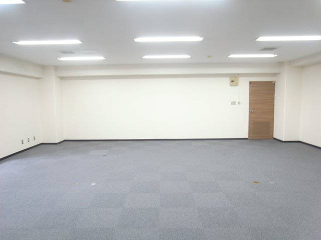 エッグビル第三江坂のその他