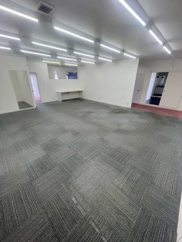 尼崎市東難波町５丁目の店舗事務所のロビー