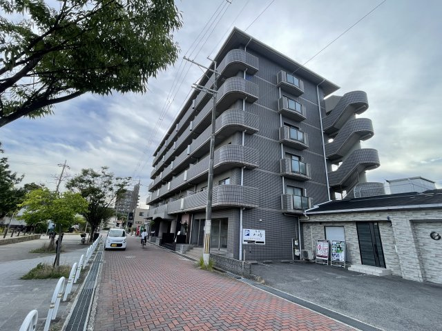 吹田市佐井寺南が丘の店舗事務所の外観パース