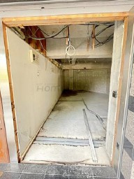 箕面市船場西３丁目の店舗事務所
